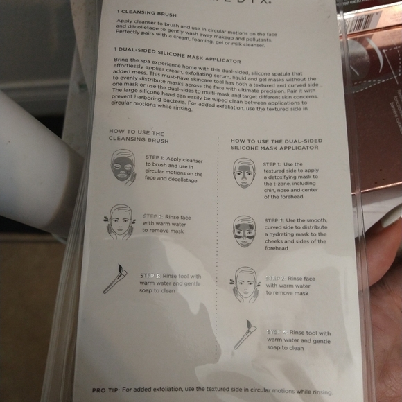 Cosmedix cleansing brushes - Picture 2 of 3